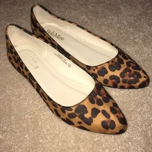Bella Marie leopard flats